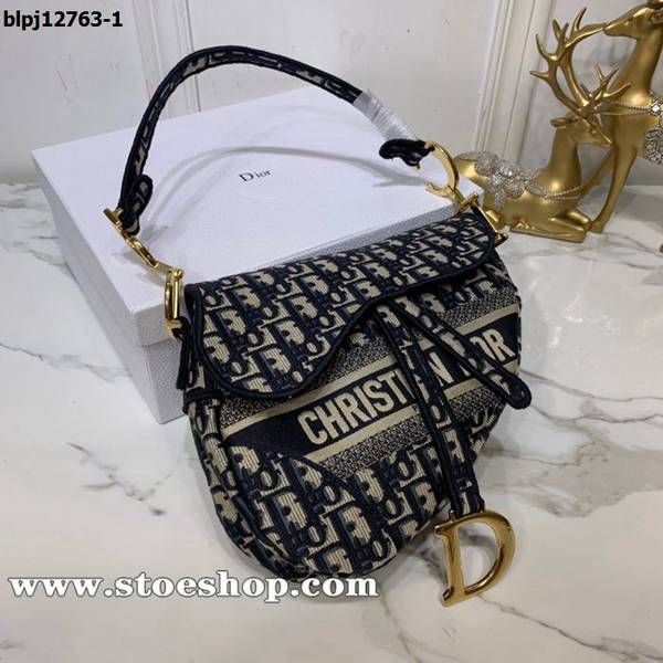 高仿名牌包DIORDior  saddleOblique 限定款Be a classic with classics時尚易逝經典永存blpj12763