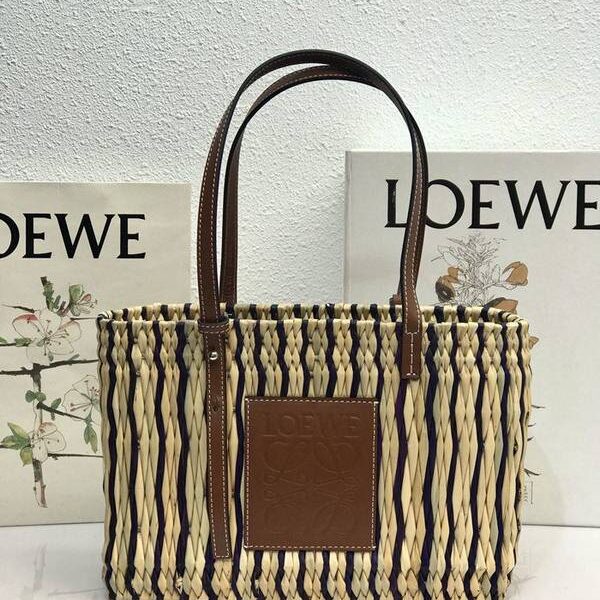 頂級原單LOEWE菜籃包Basket手袋由蘆葦和小牛皮製成blpj12775