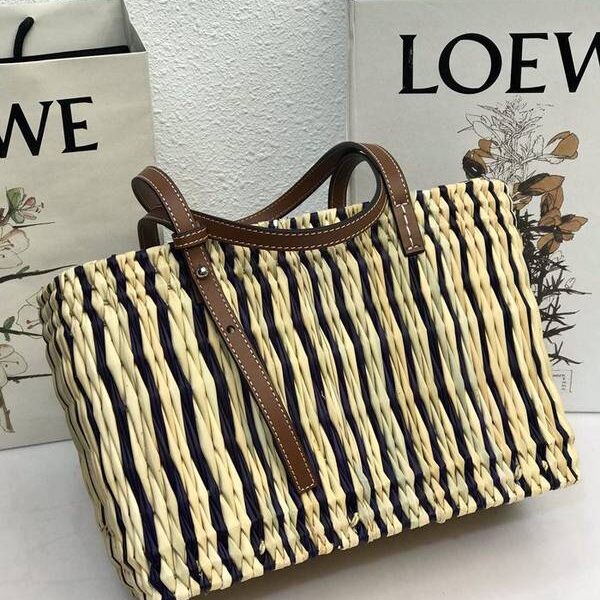 頂級原單LOEWE菜籃包Basket手袋由蘆葦和小牛皮製成blpj12775