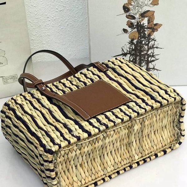 頂級原單LOEWE菜籃包Basket手袋由蘆葦和小牛皮製成blpj12775