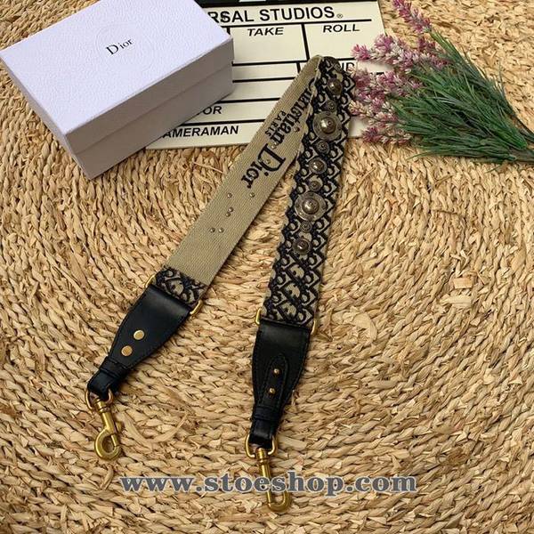 經典款A貨DIOR【羅馬肩帶藍色皮】 白色和黑色刺繡帆布寬肩帶blpj12842 2 經典款A貨DIOR【羅馬肩帶藍色皮】 白色和黑色刺繡帆布寬肩帶blpj12842