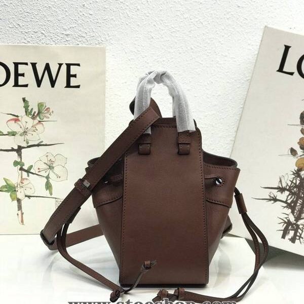 頂級1：1LOEWE咖啡色平紋皮mini hammock bag吊床包全牛皮blpj12865