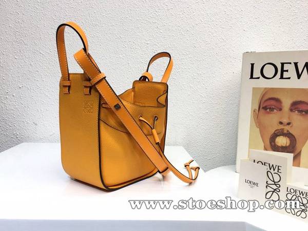 最高等級LOEWE橘黃荔枝紋mini hammock bag吊床包全牛皮blpj12875 3 最高等級LOEWE橘黃荔枝紋mini hammock bag吊床包全牛皮blpj12875
