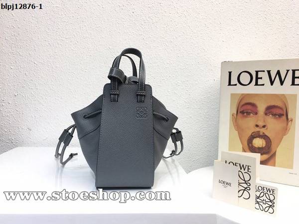 高仿名牌包LOEWE青銅色荔枝紋mini hammock bag吊床包全牛皮blpj12876