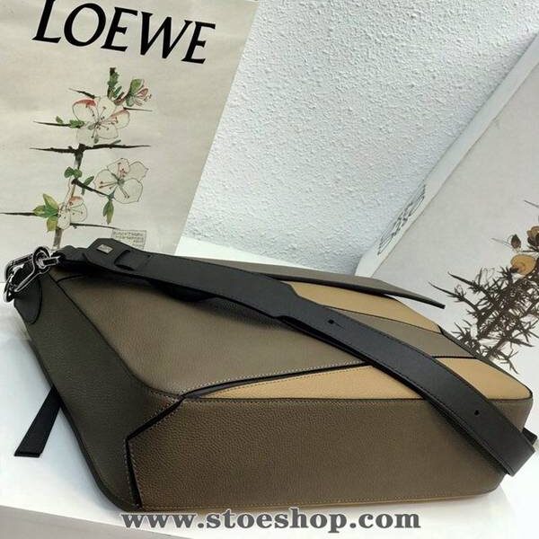 高仿包LOEWE羅意威專櫃新款Puzzle 男款系列杏拼立方體造型進口西班牙小牛皮blpj12880 11 高仿包LOEWE羅意威專櫃新款Puzzle 男款系列杏拼立方體造型進口西班牙小牛皮blpj12880
