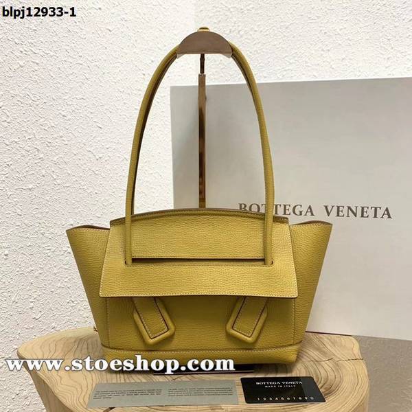 頂級原單BOTTEGA VENETA拼格Bv ArcoBottega Veneta Arco Bag系列小牛皮blpj12933