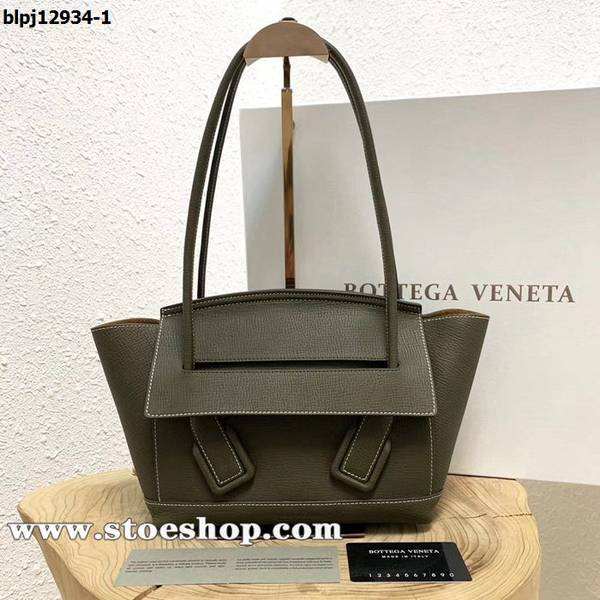 最高等級BOTTEGA VENETA拼格Bv ArcoBottega Veneta Arco Bag系列小牛皮blpj12934