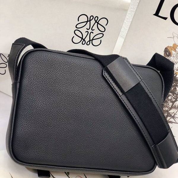 奢侈品a貨LOEWE新款XS郵差包military messenger經信典使包枝荔紋小牛皮