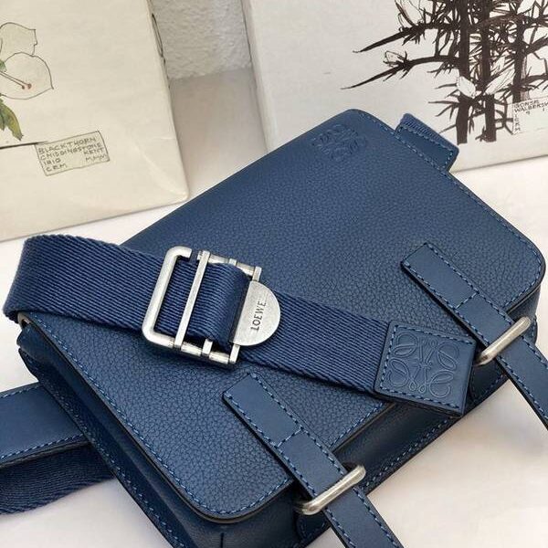 A貨之家LOEWEMilitary Bumbag Loewe 最新男仕腰包粒面牛皮blpj12944 10 A貨之家LOEWEMilitary Bumbag Loewe 最新男仕腰包粒面牛皮blpj12944
