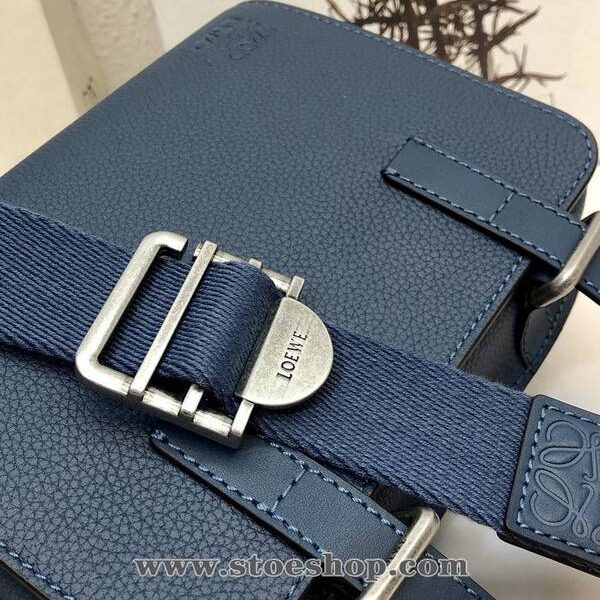A貨之家LOEWEMilitary Bumbag Loewe 最新男仕腰包粒面牛皮blpj12944 11 A貨之家LOEWEMilitary Bumbag Loewe 最新男仕腰包粒面牛皮blpj12944