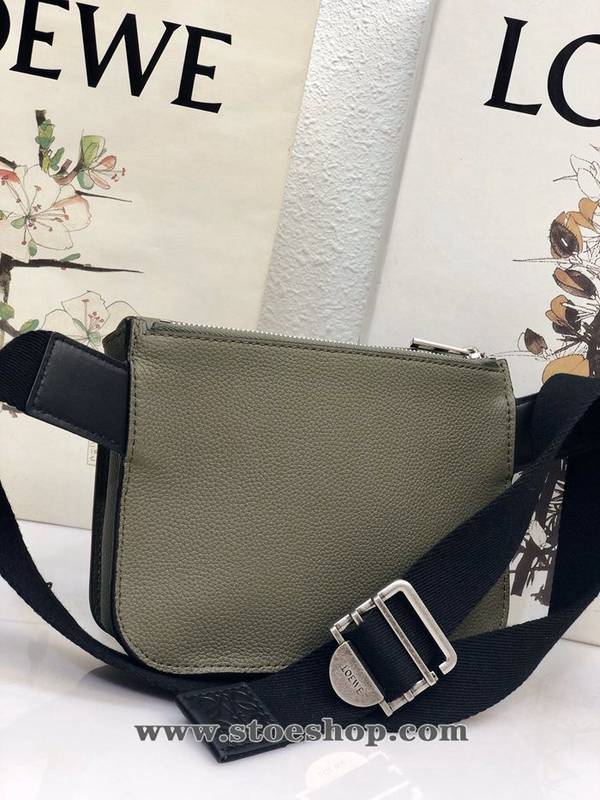 高仿包包LOEWEMilitary Bumbag Loewe 最新男仕腰包粒面牛皮blpj12945 2 高仿包包LOEWEMilitary Bumbag Loewe 最新男仕腰包粒面牛皮blpj12945