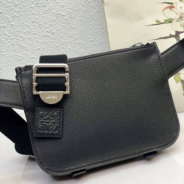 奢侈品1：1LOEWEMilitary Bumbag Loewe 最新男仕腰包粒面牛皮blpj12947