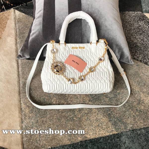 原版A貨miumiu金扣白色5BA067新款水晶鏈鑽包頂級進口CIoquel軟羊皮blpj12951