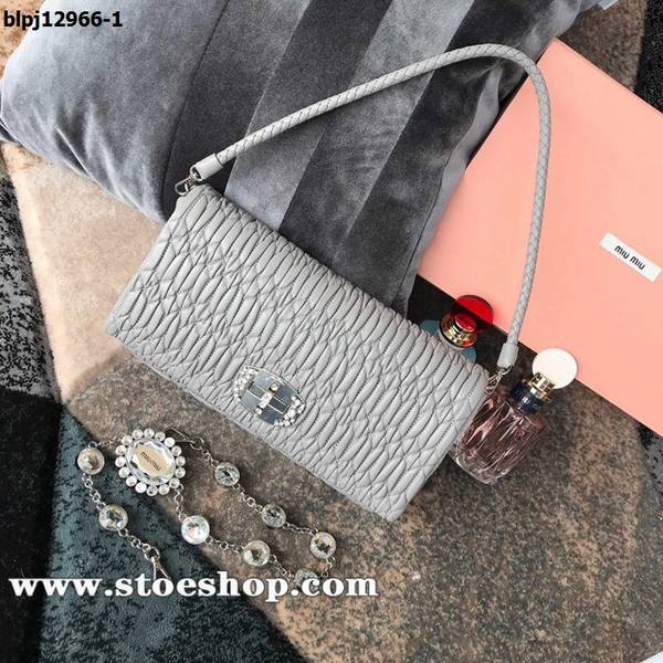 原單奢侈品miumiu珠光棕 MIUMIU 5BD233鑽石鏈條包小提花皺褶凸紋壓花Cloquet層疊珠光羊皮blpj12966