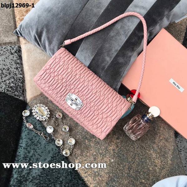 頂級原單miumiu珠光棕 MIUMIU：5BD233鑽石鏈條包小提花皺褶凸紋壓花Cloquet層疊珠光羊皮blpj12969