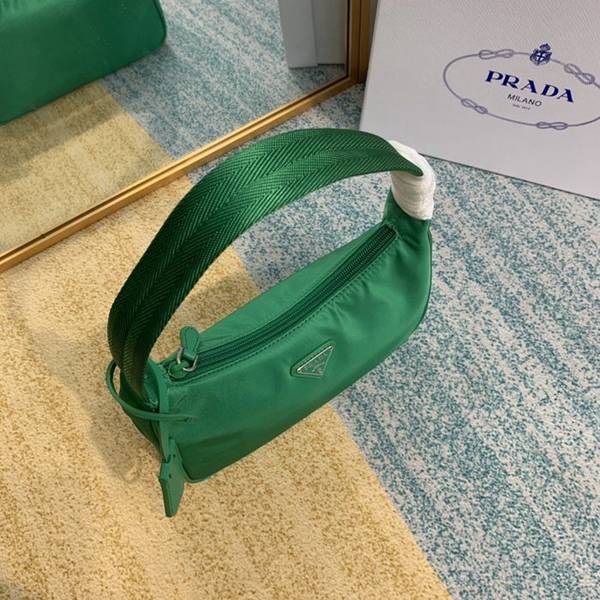 奢侈品prada竹子綠Prada 爆款Hobo腋下包blpj12998 5 奢侈品prada竹子綠Prada 爆款Hobo腋下包blpj12998
