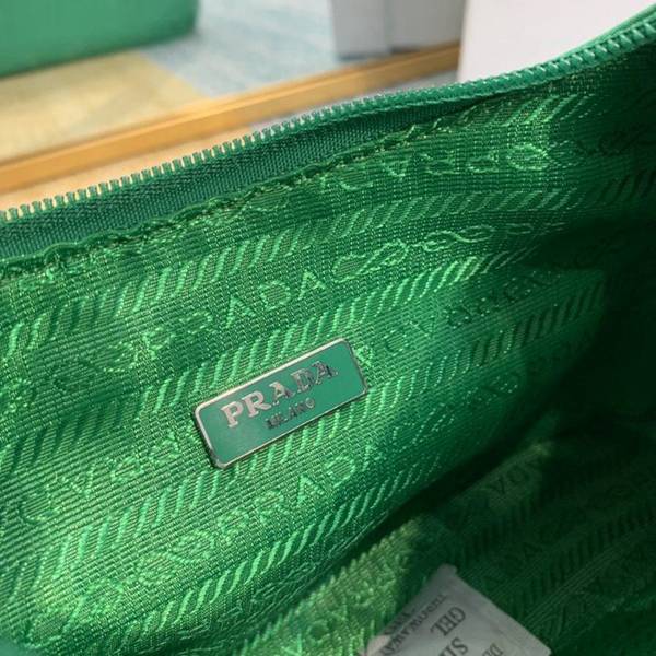 奢侈品prada竹子綠Prada 爆款Hobo腋下包blpj12998 7 奢侈品prada竹子綠Prada 爆款Hobo腋下包blpj12998