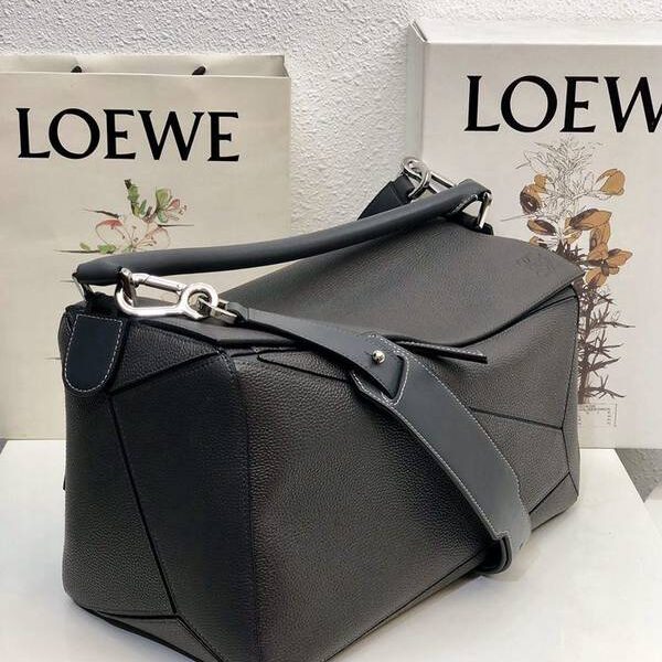 高仿精品推薦LOEWE羅意威櫃專爆款Puzzle幾何包荔枝紋男女通用進口西班牙小牛皮blpj13008