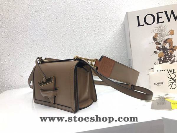 奢侈品1:1celine卡其羅家Barcelona三角包 進口box紋小牛皮blpj13015 2 奢侈品1:1celine卡其羅家Barcelona三角包 進口box紋小牛皮blpj13015