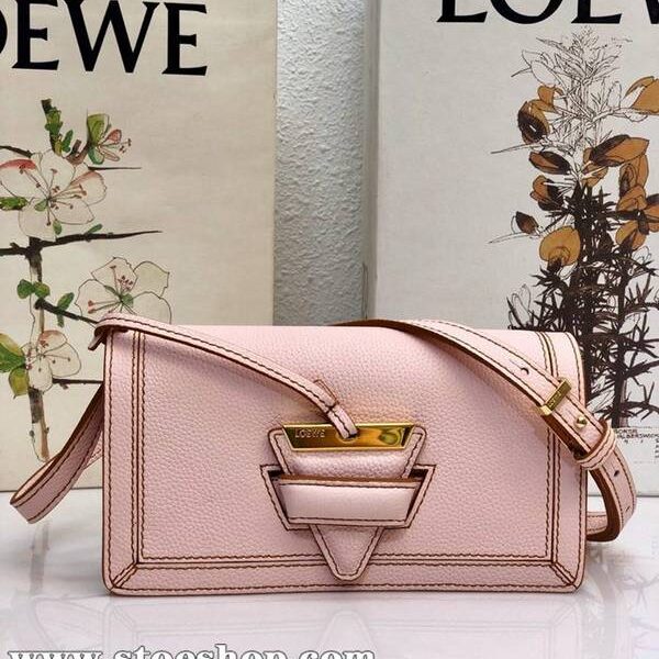 頂級1：1LOEWEBarcelona bag冰粉柔軟珠地小牛皮搭配經典撞色小牛皮blpj13028