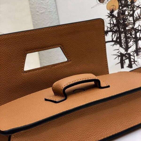 竭誠精品LOEWEBarcelona bag 棕色柔軟珠地小牛皮搭配經典撞色小牛皮blpj13030 11 竭誠精品LOEWEBarcelona bag 棕色柔軟珠地小牛皮搭配經典撞色小牛皮blpj13030