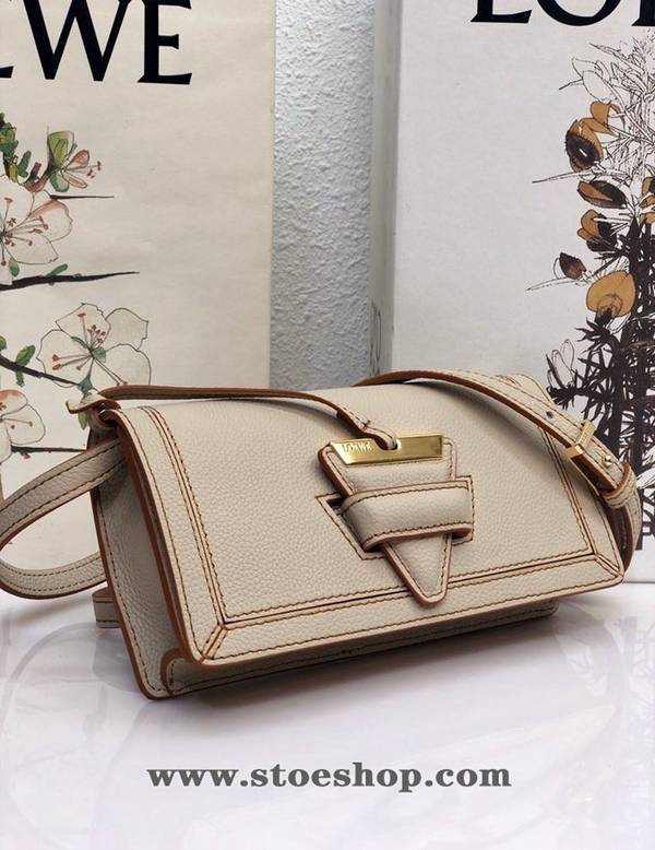頂級高仿LOEWEBarcelona bag 砂白柔軟珠地小牛皮搭配經典撞色小牛皮blpj13031 2 頂級高仿LOEWEBarcelona bag 砂白柔軟珠地小牛皮搭配經典撞色小牛皮blpj13031