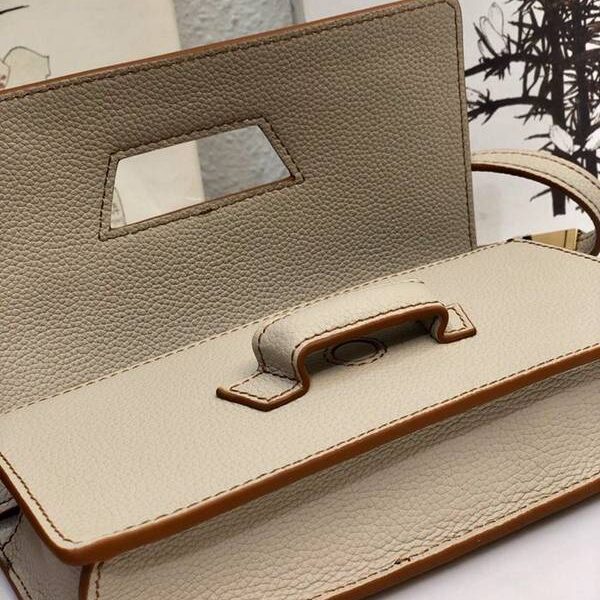 頂級高仿LOEWEBarcelona bag 砂白柔軟珠地小牛皮搭配經典撞色小牛皮blpj13031 11 頂級高仿LOEWEBarcelona bag 砂白柔軟珠地小牛皮搭配經典撞色小牛皮blpj13031