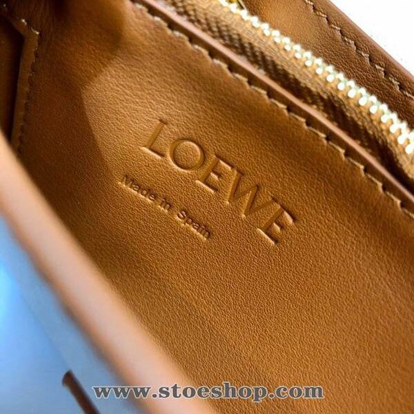 頂級高仿LOEWEBarcelona bag 砂白柔軟珠地小牛皮搭配經典撞色小牛皮blpj13031 15 頂級高仿LOEWEBarcelona bag 砂白柔軟珠地小牛皮搭配經典撞色小牛皮blpj13031