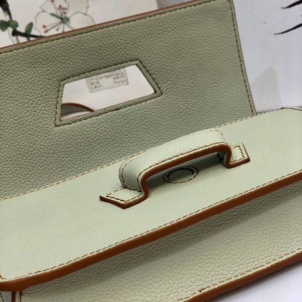 頂級原單LOEWEBarcelona bag鼠尾草柔軟珠地小牛皮搭配經典撞色小牛皮blpj13032