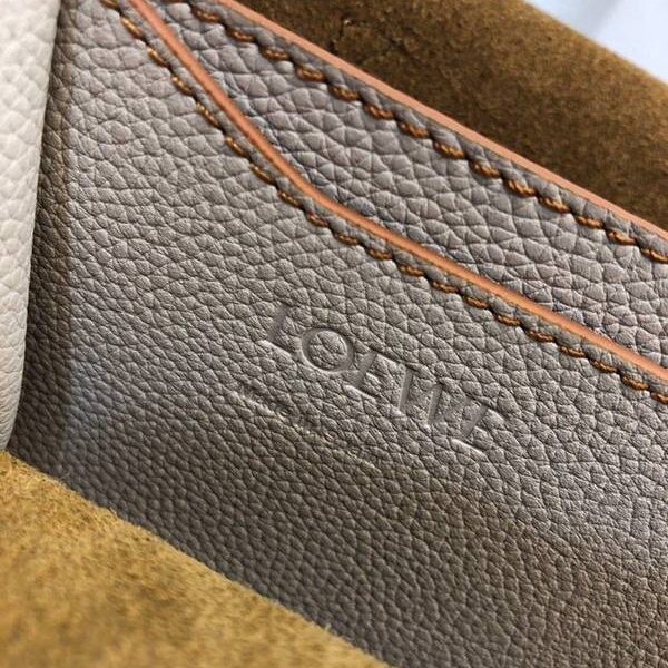 高仿名牌包LOEWEBarcelona bag 砂白柔軟珠地小牛皮搭配經典撞色小牛皮blpj13034 13 高仿名牌包LOEWEBarcelona bag 砂白柔軟珠地小牛皮搭配經典撞色小牛皮blpj13034