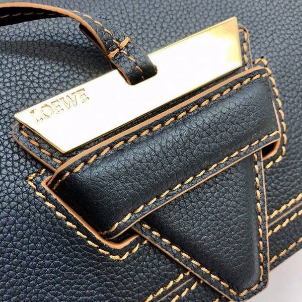 高仿LOEWEBarcelona bag黑色珠地小牛皮搭配經典撞色小牛皮blpj13039