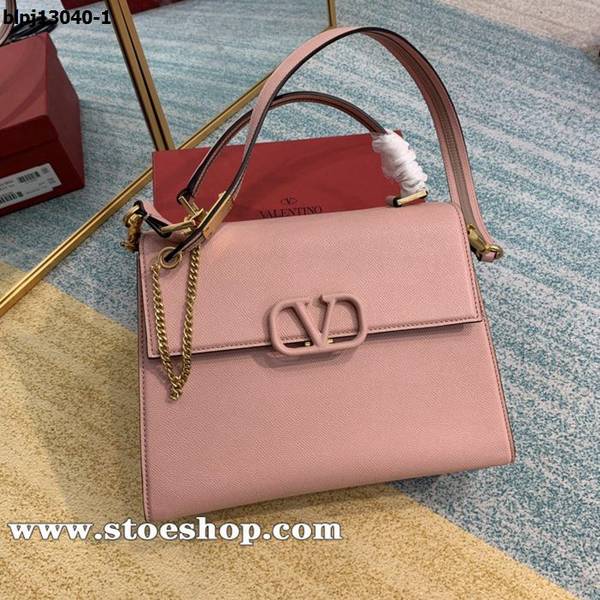 原單Valentino芭比粉全新手腕Valentino Garavani VSLING 粒面小牛皮手提包blpj13040 1 原單Valentino芭比粉全新手腕Valentino Garavani VSLING 粒面小牛皮手提包blpj13040