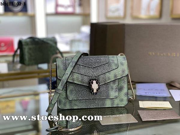 高仿名牌包BVLGARI新品蛇頭包薄荷綠蛇“Serpenti Forever”系列mini款斜挎包blpj13102