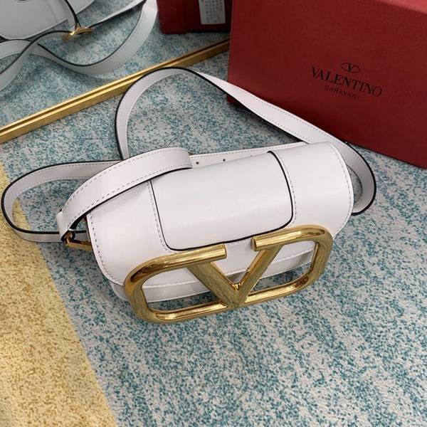 最高等級Valentino風琴包Valentino Garavani MAXI 2020款金屬LOGO小牛皮斜挎包blpj13115 5 最高等級Valentino風琴包Valentino Garavani MAXI 2020款金屬LOGO小牛皮斜挎包blpj13115
