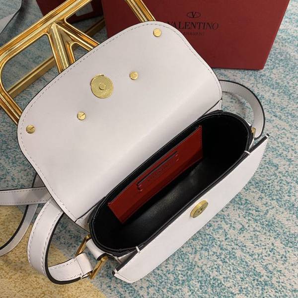 最高等級Valentino風琴包Valentino Garavani MAXI 2020款金屬LOGO小牛皮斜挎包blpj13115 7 最高等級Valentino風琴包Valentino Garavani MAXI 2020款金屬LOGO小牛皮斜挎包blpj13115