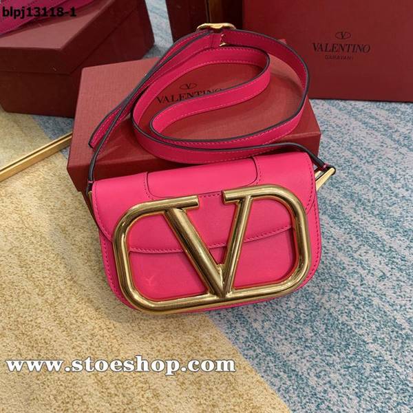 高仿精品批發Valentino風琴包Valentino Garavani MAXI 2020款金屬LOGO小牛皮斜挎包blpj13118 1 高仿精品批發Valentino風琴包Valentino Garavani MAXI 2020款金屬LOGO小牛皮斜挎包blpj13118