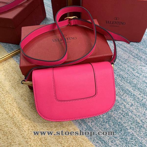 高仿精品批發Valentino風琴包Valentino Garavani MAXI 2020款金屬LOGO小牛皮斜挎包blpj13118 2 高仿精品批發Valentino風琴包Valentino Garavani MAXI 2020款金屬LOGO小牛皮斜挎包blpj13118