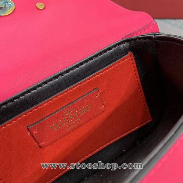 高仿精品批發Valentino風琴包Valentino Garavani MAXI 2020款金屬LOGO小牛皮斜挎包blpj13118 8 高仿精品批發Valentino風琴包Valentino Garavani MAXI 2020款金屬LOGO小牛皮斜挎包blpj13118