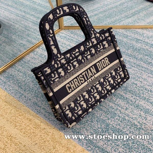 高仿精品推薦DIOR藍Dior mini book tote 標誌性老花款oblique復古印花圖案blpj13121 3 高仿精品推薦DIOR藍Dior mini book tote 標誌性老花款oblique復古印花圖案blpj13121