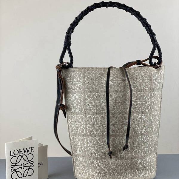 LOEWE 水桶包 Gate bucket復古風 11 LOEWE 水桶包 Gate bucket復古風