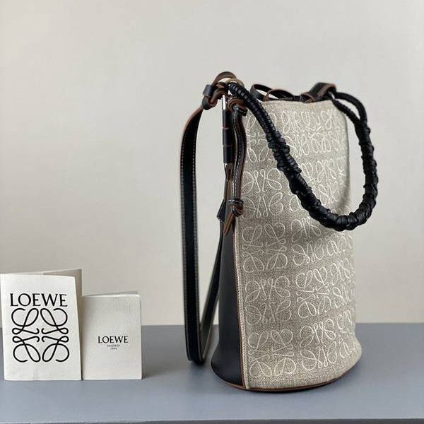 LOEWE 水桶包 Gate bucket復古風 12 LOEWE 水桶包 Gate bucket復古風