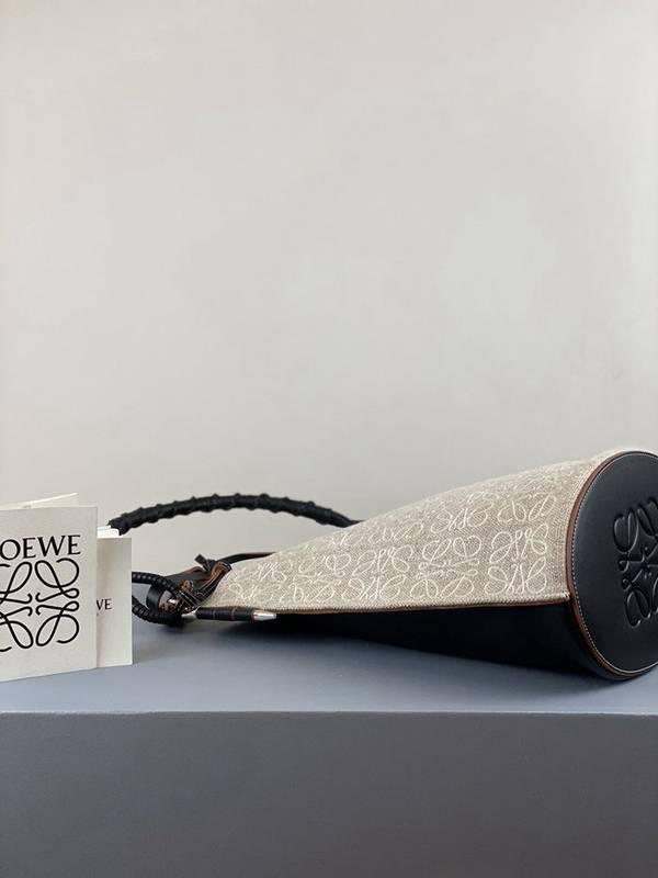 LOEWE 水桶包 Gate bucket復古風 7 LOEWE 水桶包 Gate bucket復古風