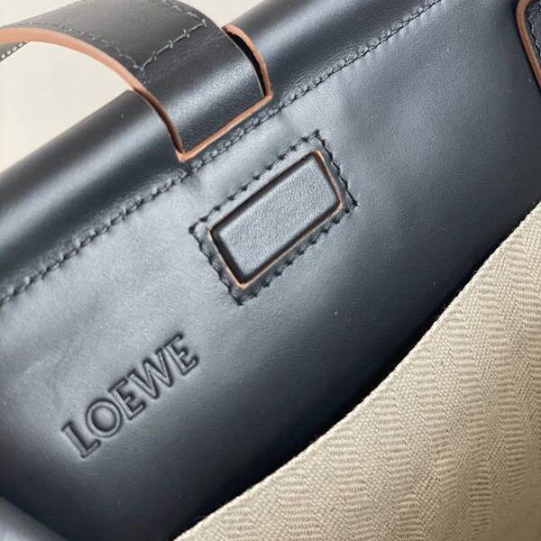 原單A貨LOEWE提花白色布包cushion tote bag臺灣進口帆布搭配進口小牛皮blpj13176 17 原單A貨LOEWE提花白色布包cushion tote bag臺灣進口帆布搭配進口小牛皮blpj13176