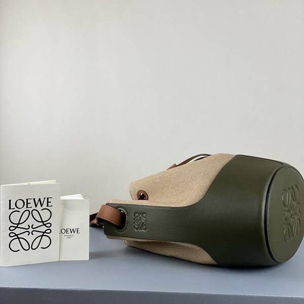高仿精品LOEW Eballoon 水桶汽球抽繩包