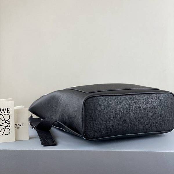 高仿精品推薦LOEWE新版背包 Goya系列雙肩書包粒面小牛皮blpj13279