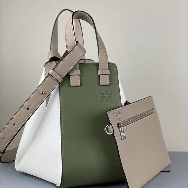 時尚a貨LOEWE杏綠拼Loewe hammock西班牙小牛皮blpj13281