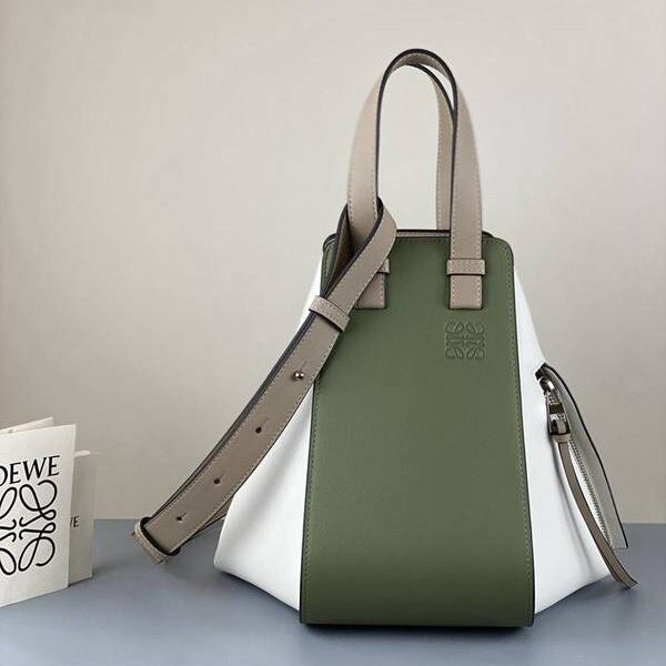 時尚a貨LOEWE杏綠拼Loewe hammock西班牙小牛皮blpj13281