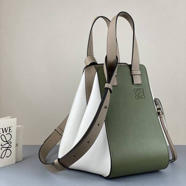 時尚a貨LOEWE杏綠拼Loewe hammock西班牙小牛皮blpj13281