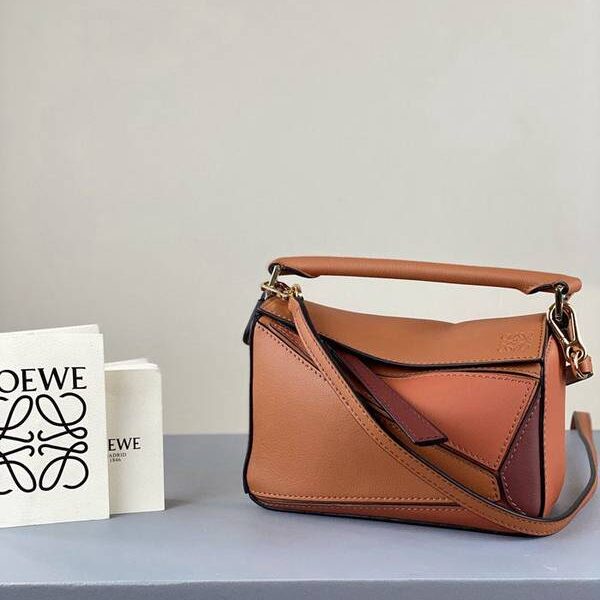 高仿網台灣LOEWE迷你棕色拼橙Low PUZZLE進口小牛皮德國進口莎菲線blpj13285