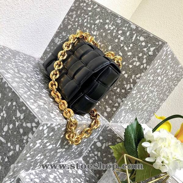 原單1：1BOTTEGA VENETABottega Veneta Chain Padded Cassette 時髦精品大金鏈條Padded Cassette Q軟的皮質blpj13291